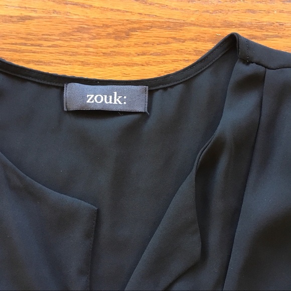 Zouk Bell-Sleeve Top - Picture 2 of 4